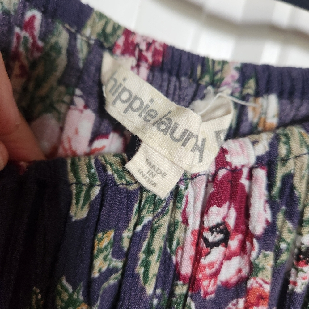 Hippie Laundry Navy Floral Flowy Top-Size Large- Off The Shoulder - Picture 7 of 7